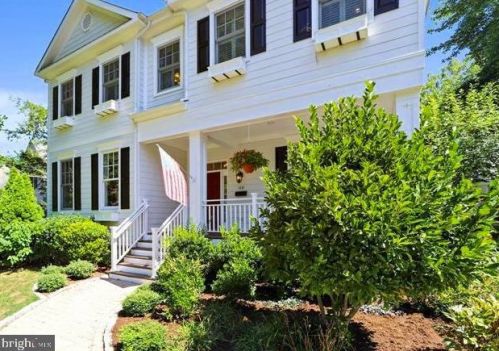 1437 Spring Vale Ave, Mc Lean, VA 22101-3528