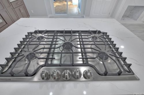 7106 Orch St, Riverside CA  92504-3958 exterior