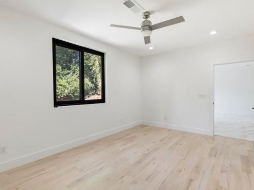 2374 Logan Cir, Atlanta GA  30318-2855 exterior