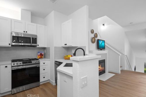 7920 Menton Ave, Anaheim CA  92808-1559 exterior