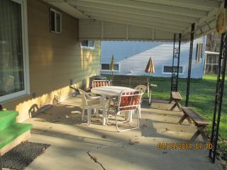 6573 Arbordale Ave, Cleveland OH  44139-4101 exterior