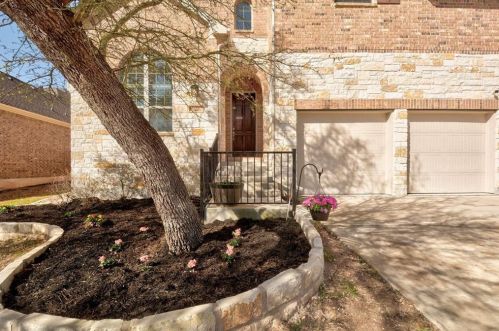 829 Catalina Ln, Austin TX  78737-4753 exterior