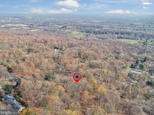 2320 Williams View Dr, Harrisburg, PA 17112-9124
