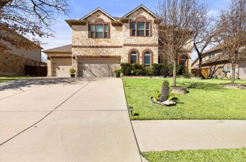 604 Seminole Canyon Dr, Georgetown, TX 78628-7220
