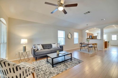 2100 Boyds Way, Austin TX  78748-3775 exterior