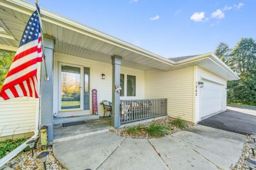 1503 Brickville Rd, Sycamore IL  60178-3409 exterior