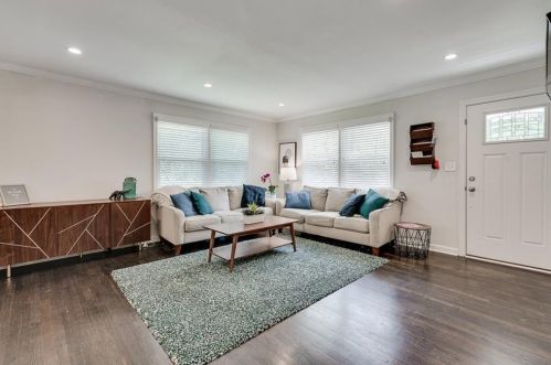 865 Bank St, Smyrna, GA 30080-3345