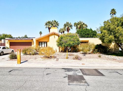 2150 Calle Papagayo, Palm Springs, CA 92262-6225