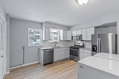 675 Desoto St, Saint Paul MN  55130-4408 exterior