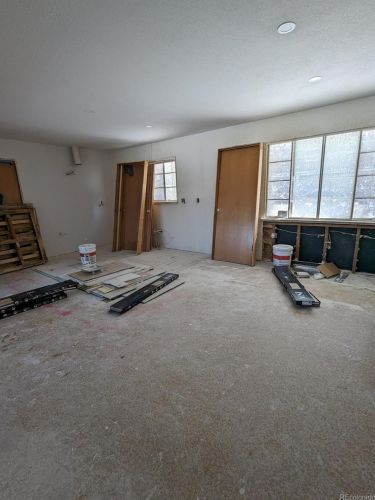 2070 Un Dr, Aurora CO 80015-6600 exterior