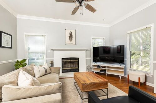 232 Holtzclaw St, Atlanta GA  30316-1414 exterior