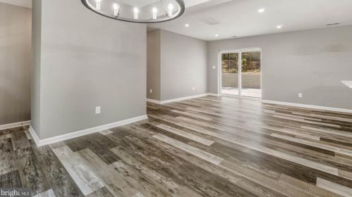 2912 Newcastle Ave, Silver Spring MD 20910-1216 exterior