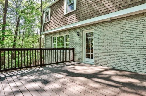 3911 Edenton Ct, Atlanta GA  30319-1883 exterior