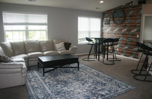 7738 Bridgepoint Dr, Cincinnati OH  45248-1922 exterior