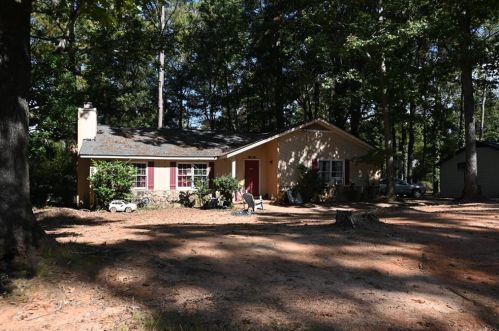 1980 Old Concord Dr, Porterdale, GA 30016-1719