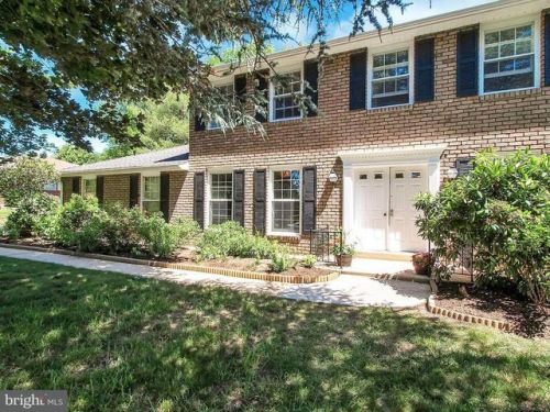 3777 Cayuga Ln, York, PA 17402-4313