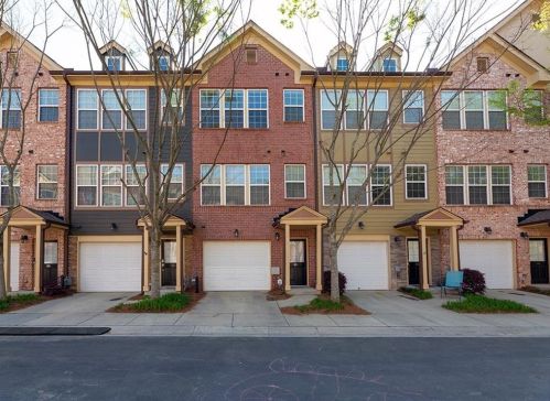 3730 Ashford Creek Ln, Atlanta, GA 30319-5056