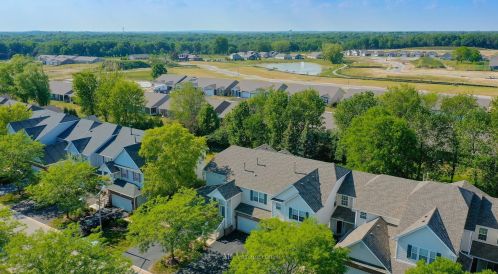 359 Ridge Rd, North Aurora, IL 60542-9156
