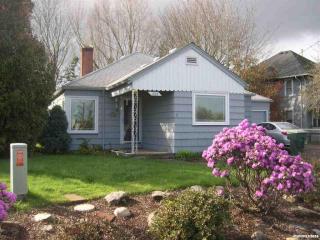 1735 Wallace Rd, Salem, OR 97304-2115