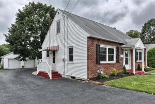 556 Walnut St, Lebanon, PA 17042-3150