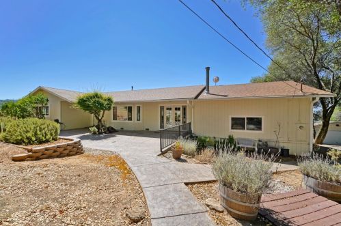 5010 Tullis Mine Rd, Diamond Springs, CA 95619-9485