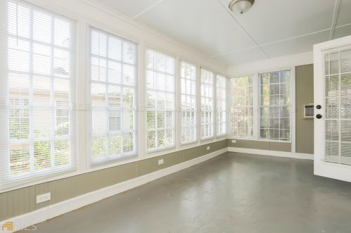 206 Oak Cir, Stockbridge GA  30281-3312 exterior