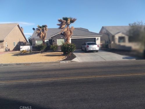 26907 Lakeview Dr, Helendale, CA 92342-7808