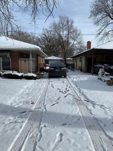 15111 Meadow Ln, Dolton, IL 60419-2906