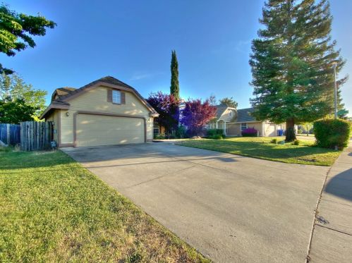 5160 Francesca St, Elk Grove, CA 95758-6756