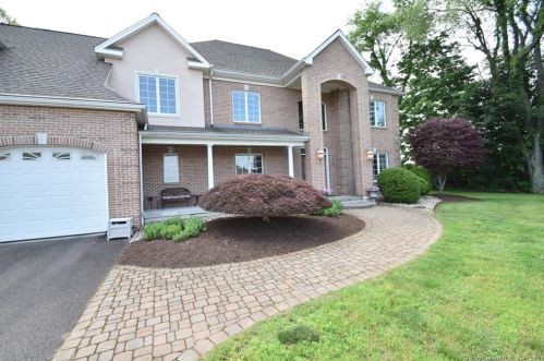 35 Sunrise Ln, Wapping, CT 06074-2060