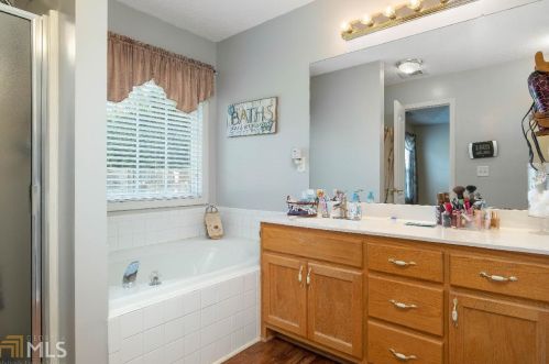 105 Melrose Creek Dr, Stockbridge GA  30281-2350 exterior