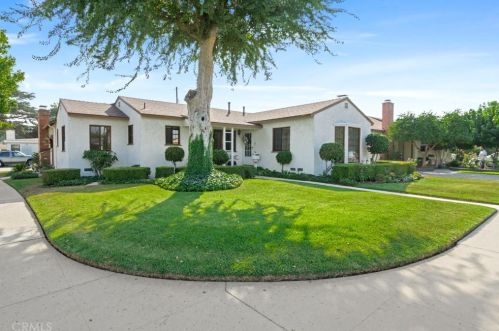 5260 Ledgewood Rd, South Gate, CA 90280-7034