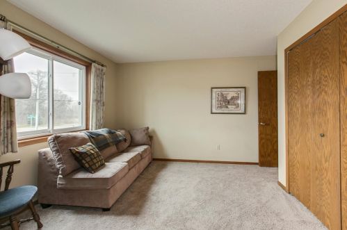 2463 Grenadier Ave, Saint Paul MN  55128-4319 exterior