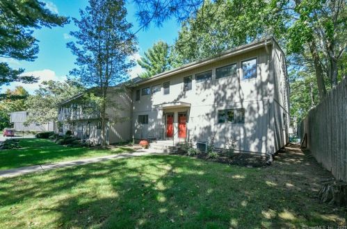 4 In Town Ter, Middletown, CT 06457-3139