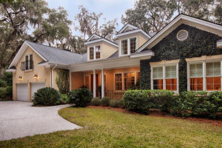 2 Hedgewood Ln, Savannah, GA 31411-2220
