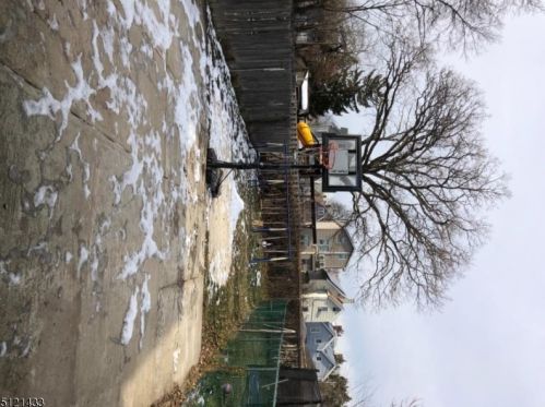 17 Meade St, Town Center, NJ 07052-6003