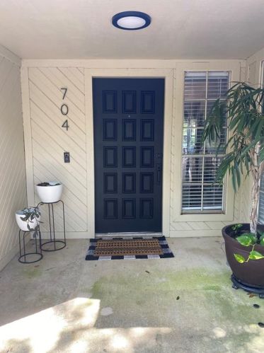 704 Milton St, Angleton, TX 77515-3449