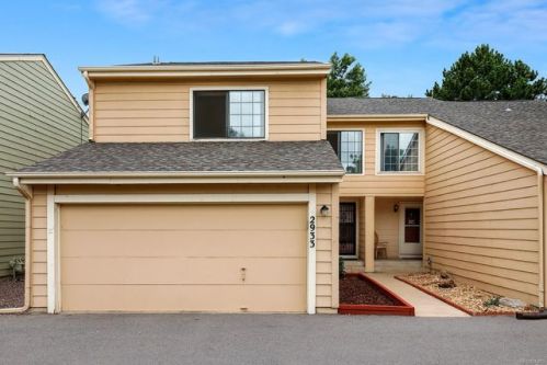 2933 Scranton St, Denver, CO 80014-3330