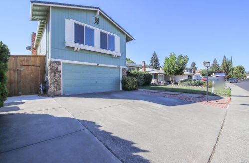 148 Shefield Dr, Vacaville, CA 95687-5024