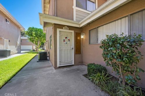 3004 Winfield Ave, La Verne, CA 91750-3656