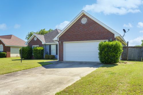 113 Molland Dr, Warner Robins, GA 31088-2006