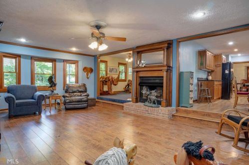 3890 Sundowner Ct, Conyers GA  30094-3870 exterior