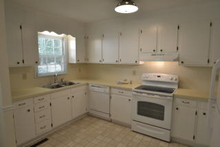 472 Oakwood Cir, Lexington NC  27295-6741 exterior