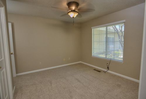 2181 Daubenberger Rd, Turlock CA 95380-9114 exterior