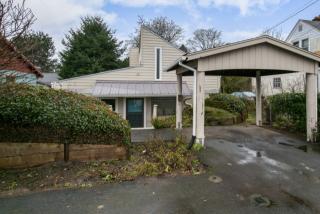 2425 92nd Ave, Portland, OR 97220-4315