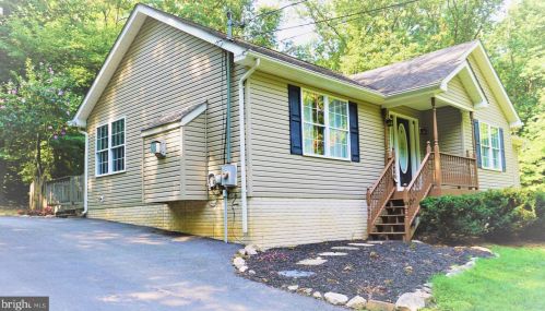 344 White Mule Ln, Harpers Ferry, WV 25425-4723