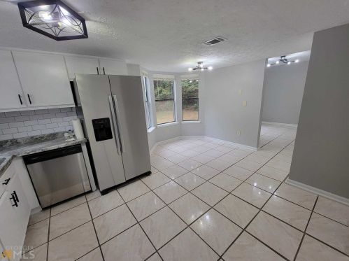 6688 Branchview Ct, Rex GA 30273-2156 exterior