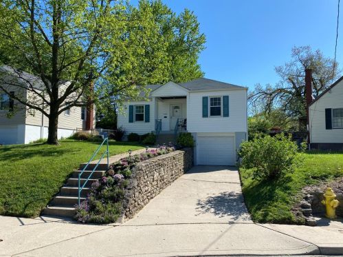 5482 Eula Ave, Cincinnati, OH 45248-5226