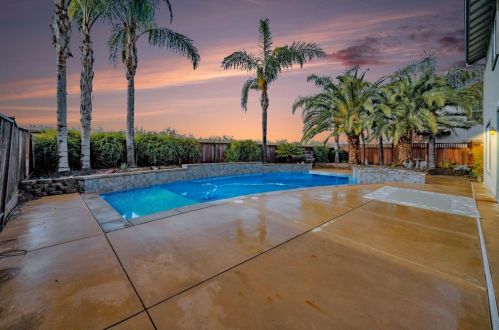 704 Stetson Dr, Valley Home, CA 95361-8572