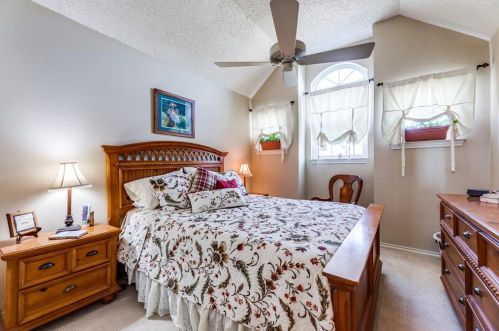 2930 Waterfront Dr, Garland TX  75042-4810 exterior